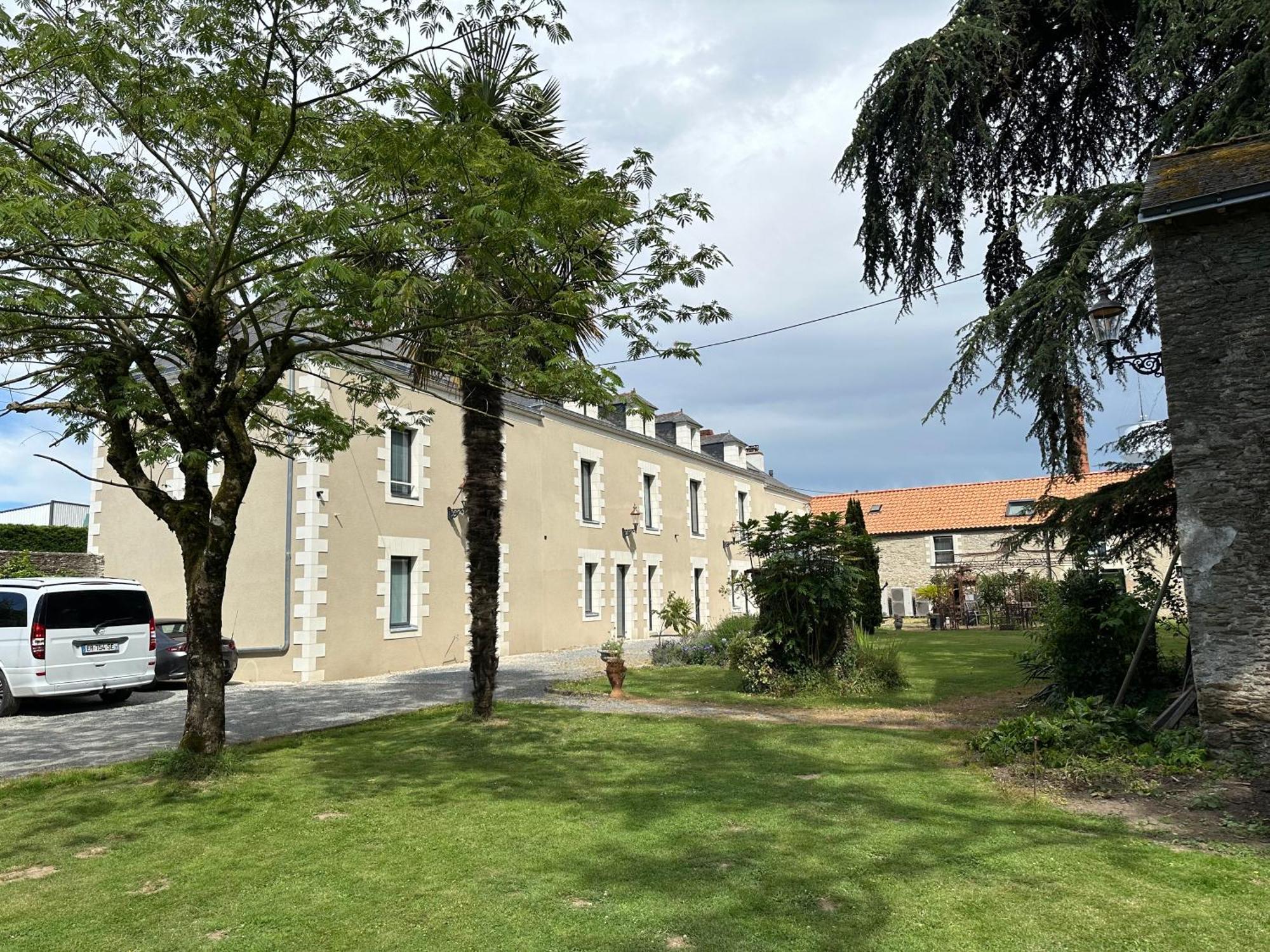 Demeure Du Nid De La Creation Apartment Vertou Exterior foto